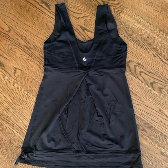 Lululemon Tame Me Tank, Black, Size 2 (*fits Size 6 too, though) - Picture 3 of 6